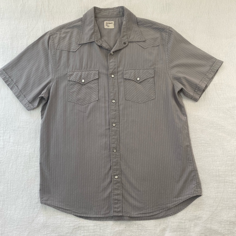 Old Navy Men  Size Large  Gray Short Sleeve Snap Button Cotton Casual Shirt